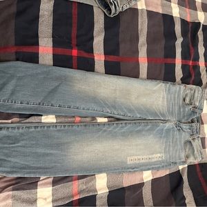 Woman’s size 00 Jeggings